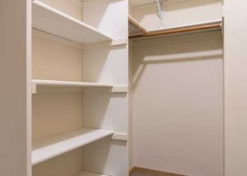 closettwosm